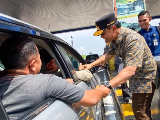 Puncak Arus Balik, “One Way” Nasional Diberlakukan dari Gerbang Tol Kalikangkung