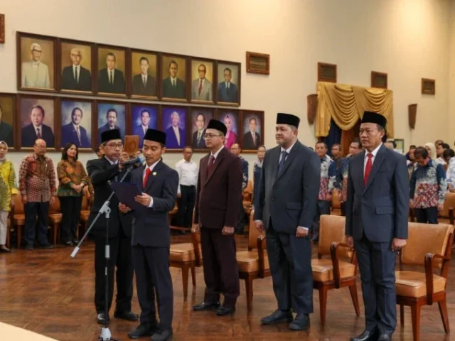 SAH ! Danang Sri Hadmoko Dilantik jadi Wakil Rektor UGM