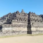 Borobudur Kini Lebih Inklusif dengan Teknologi Stairlift