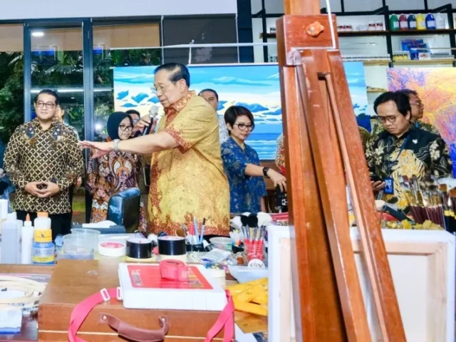 Sambut KemenEkraf di Cikeas Art Gallery, SBY Jelaskan Karya Lukisan, Musik, Puisi Hingga Novel