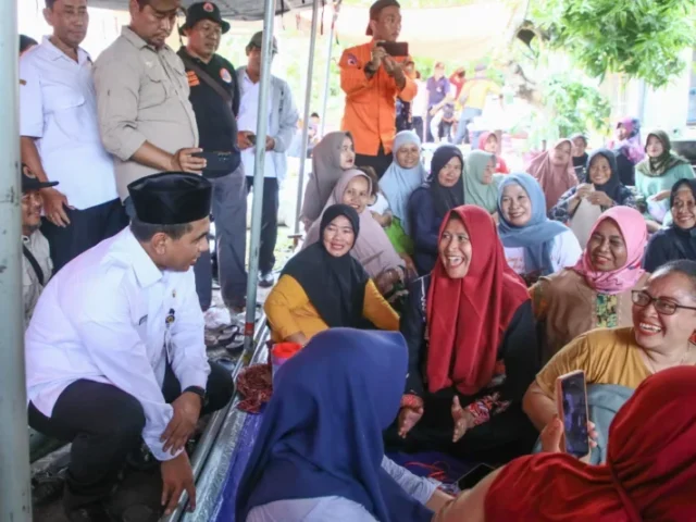 Tinjau Banjir Grobogan, Taj Yasin Salurkan Bantuan Senilai Rp253 Juta
