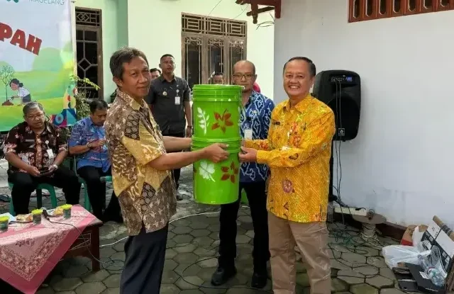 Pemkot Magelang Bikin Program ‘Pemuda Sekolah Sampah’