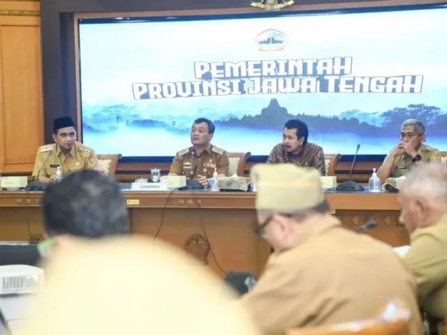 Kumpulkan Kepala Daerah dan Stakeholder, Ahmad Luthfi Ajak Gotong Royong Atasi Banjir dan Rob