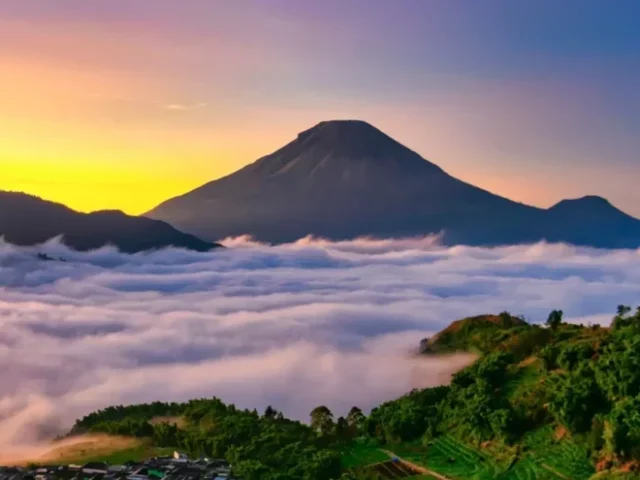 Geopark Nasional Dieng: Perpaduan Keindahan Alam dan Warisan Budaya yang Mempesona
