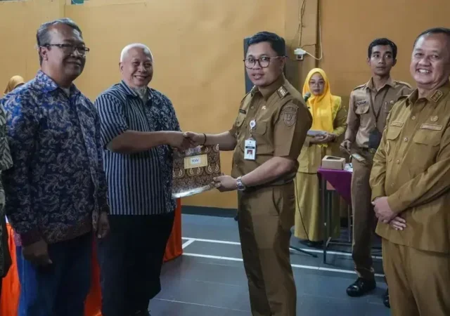 Pemkot Magelang Berikan Insentif kepada Ketua RT dan RW