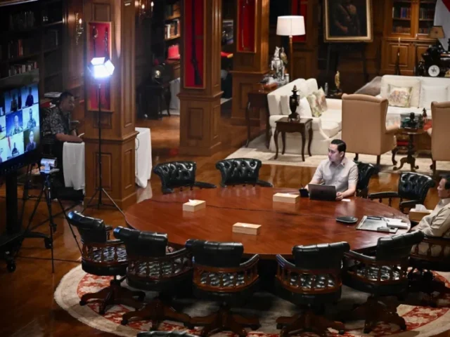 Presiden Prabowo Gelar Rapat Virtual untuk Membahas Strategi Nasional