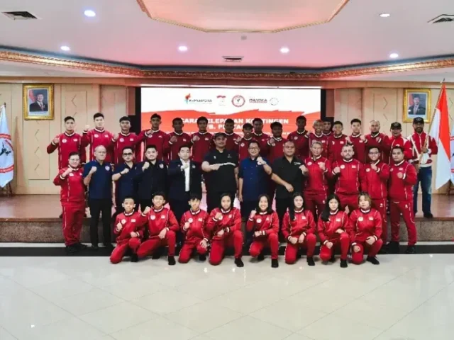 17 Petarung MMA Indonesia Siap Berlaga di Kancah Dunia, Menpora Dito Beri Semangat