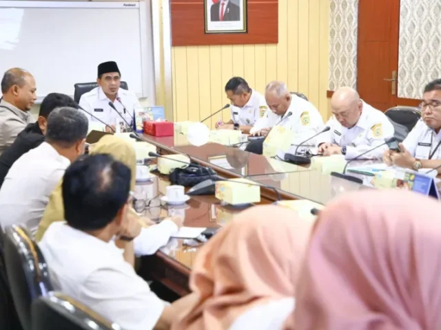 Pembangunan Tanggul Laut  Hybrid di Demak Direncanakan Dimulai Oktober 2025 untuk Kendalikan Rob