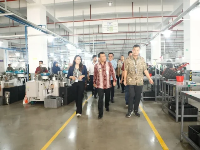Pastikan Ketersediaan Lapangan Kerja untuk Masyarakat, Ahmad Luthfi Tinjau Kawasan Industri Kendal