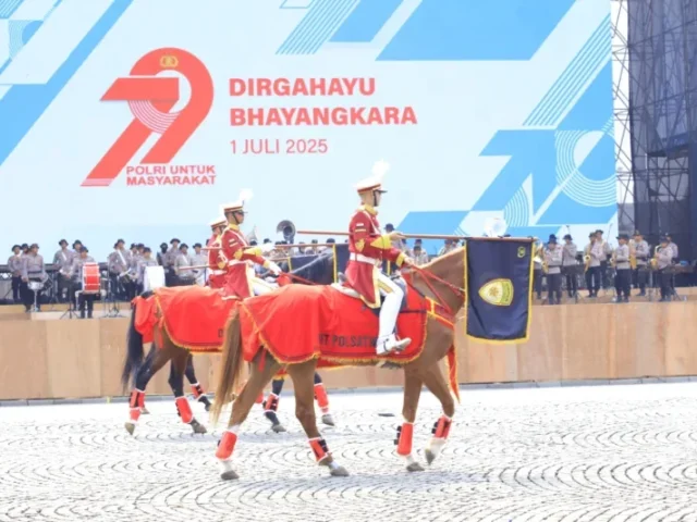 Monas Siap Sambut Hari Bhayangkara ke-79 dengan Atraksi Motor Layang, Pasukan Kuda, dan K9