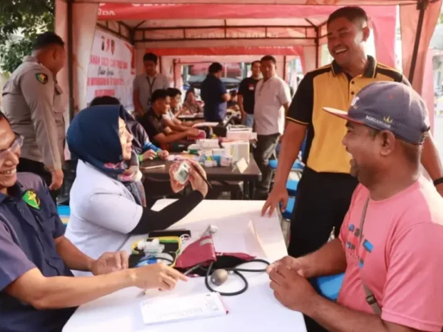 Polres Grobogan Tawarkan Layanan Publik di Kegiatan Car Free Day Purwodadi