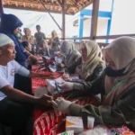 Tak Sekadar Periksa Kesehatan Korban Banjir Rob di Demak, Speling Juga Sosialisasikan Pencegahan Penyakit Kulit