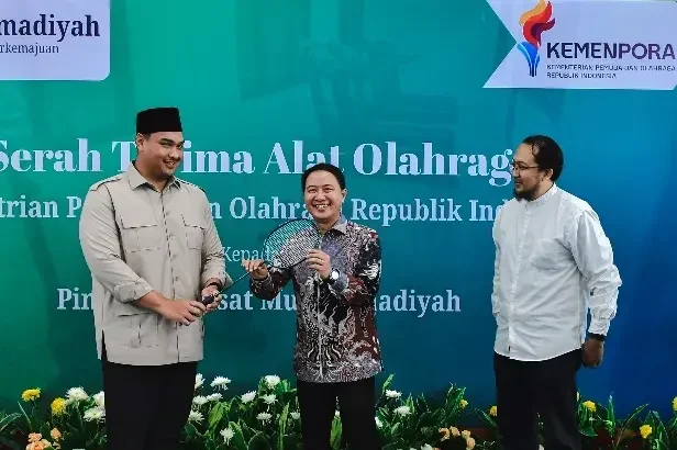 Kemenpora Serahkan Peralatan Olahraga ke PP Muhammadiyah, Dito Tegaskan Komitmen Dukung Pembinaan dan Prestasi Atlet
