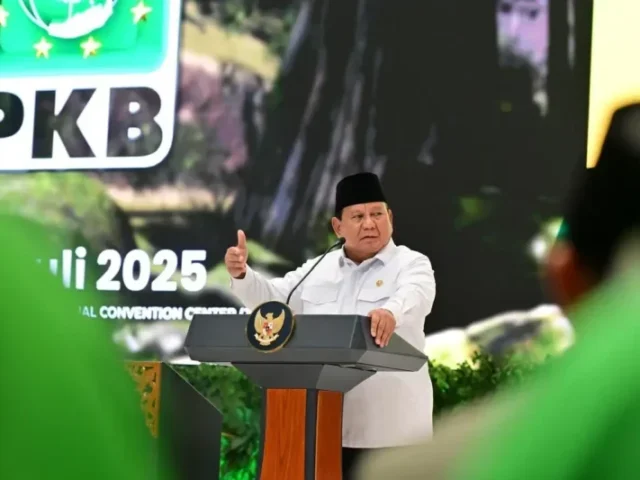Presiden Prabowo Bahas Pemberian Gelar Kepahlawanan Nasional Jelang Hari Pahlawan