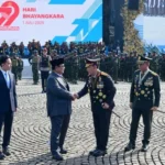 Menpora Dito Turut Hadir dalam Peringatan Hari Bhayangkara ke-79 di Monas