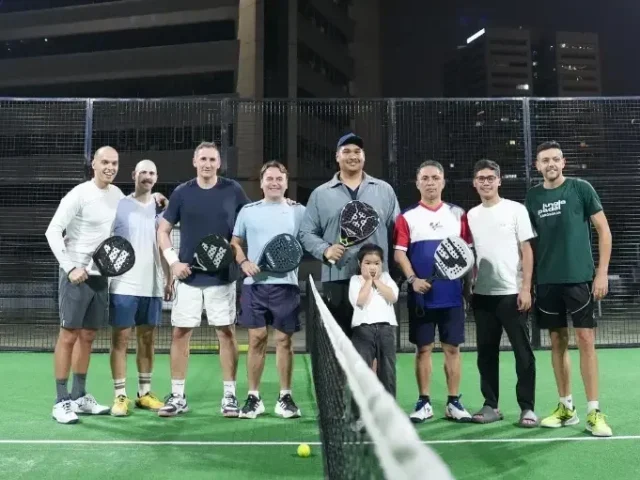 Menpora Dito dan Presiden Levante FC Jajaki Kolaborasi Olahraga di Tengah Pertemuan di Lapangan Padel