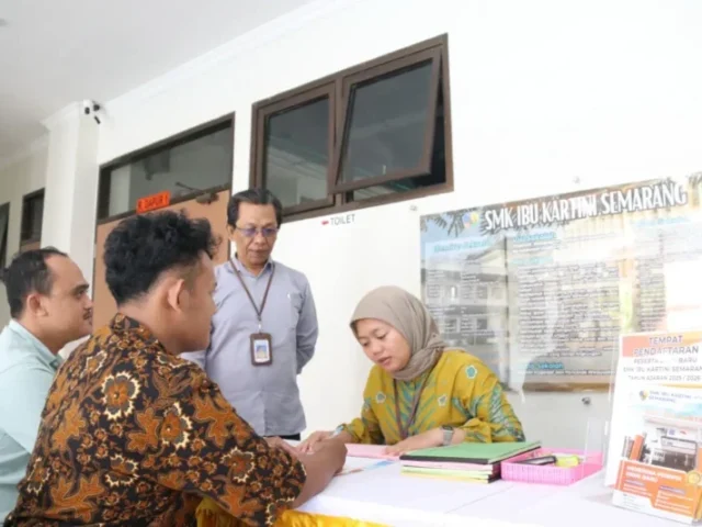 Besok Hari Terakhir SPMB Tahap II, Program Sekolah Kemitraan Gubernur Ahmad Luthfi Sudah Serap 2.238 Siswa Miskin