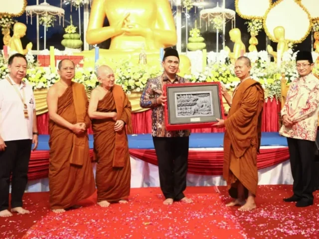 Taj Yasin Hadiri Indonesia Tipitaka Chanting, Serukan Pentingnya Kerukunan Bangsa