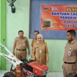 Bupati Kendal Salurkan Bantuan Kedelai dan Perlengkapan Mesin kepada Petani