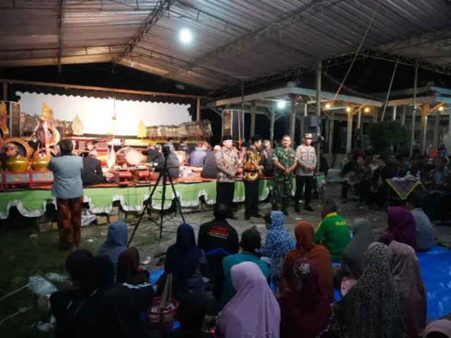 Melestarikan Tradisi Suro Melalui Pasar Tambak Sribit