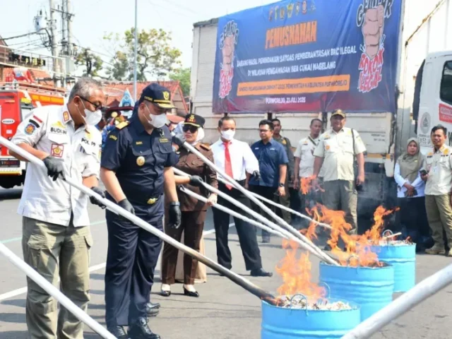 Sebanyak 3,39 Juta Batang Rokok Tanpa Izin Dimusnahkan di Purworejo