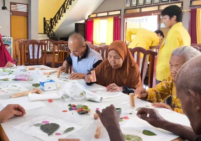 Perluas Pendidikan Gerontik, Upaya Meningkatkan Kompetensi Perawat Lansia