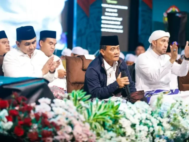 Peringati Hari Santri Nasional, Gubernur Ahmad Luthfi Luncurkan Program Beasiswa Santri dan Pengasuh Pesantren
