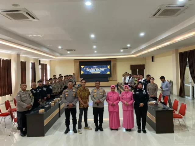 Unik, Polresta Surakarta Gelar Pelatihan Desain Grafis