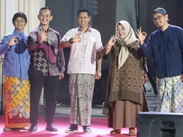 Lewat Batik, Dewan Dukung Penguatan Seni Budaya