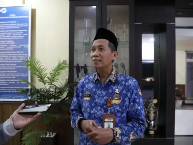 Kisah Muhtar, Guru di Pedalaman Cilacap Tempuh 4 Jam Perjalanan Menuju Kampung Laut
