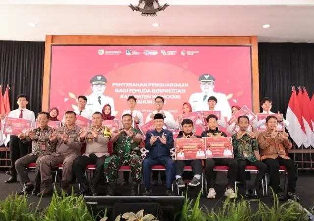 Gandeng Bank Jateng, Pemkab Wonogiri Berikan Beasiswa Kepada 605 Mahasiswa Berprestasi Dengan Total 7,5 Milyar