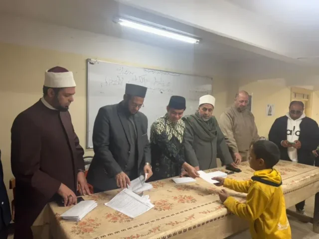 Muhammadiyah Salurkan Bantuan untuk Pelajar Palestina di Mesir