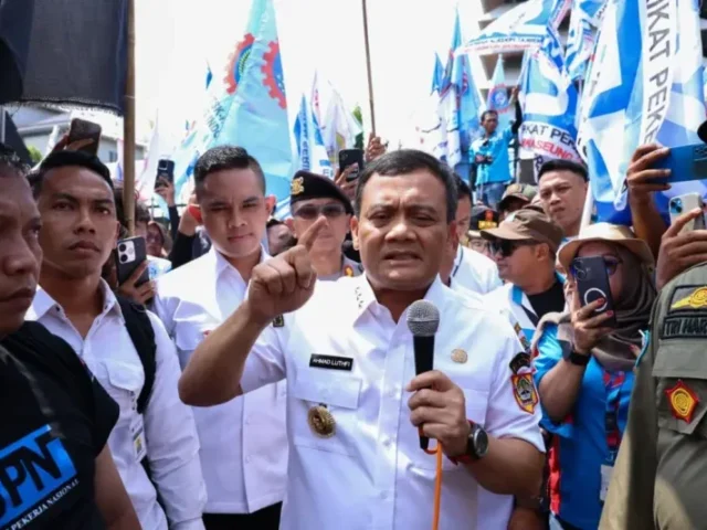 Daftar UMP dan UMK Jawa Tengah Tahun 2026, Resmi Diteken Gubernur Ahmad Luthfi