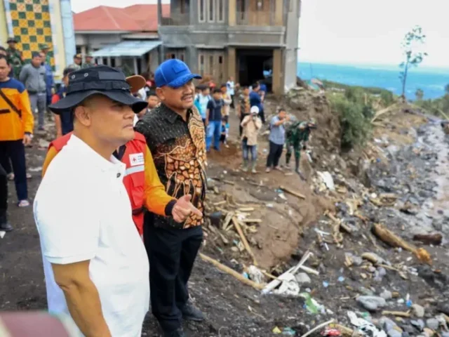 Pastikan Penanganan Korban Banjir dan Longsor Pemalang, Gubernur Ahmad Luthfi Minta Percepat Pemulihan Pascabencana