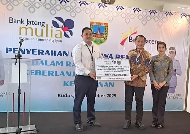 Dukung Pendidikan, Bank Jateng Beri Beasiswa Pelajar Kudus