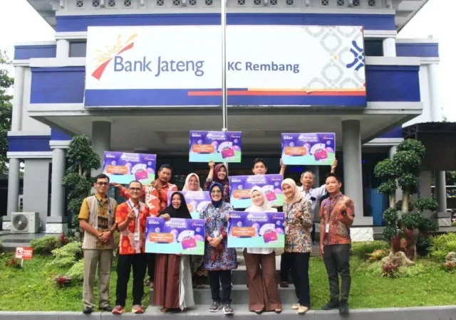 Apresiasi Loyalitas, Bank Jateng Rembang Bagi-Bagi Hadiah