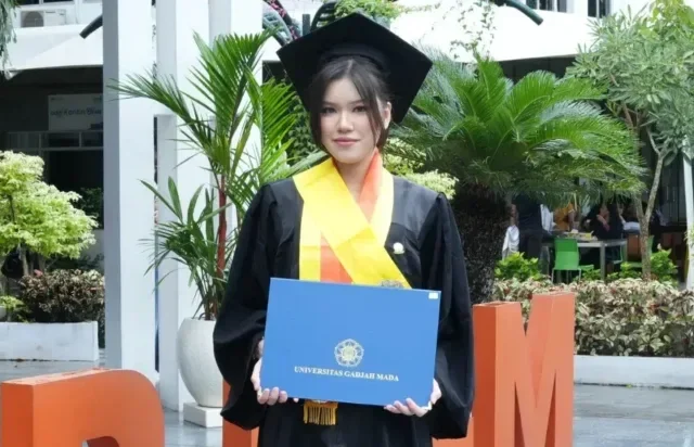 Aktif Organisasi dan Perlombaan Selama Kuliah, Cynthia Fransisca Bisa Lulus Cumlaude di UGM