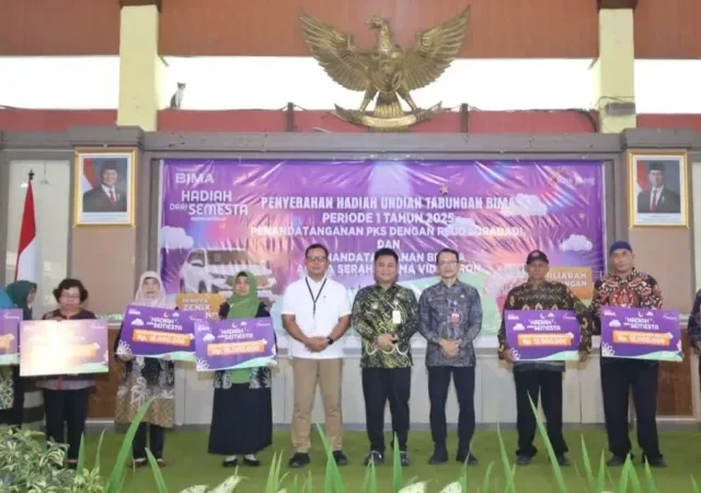 Bank Jateng Slawi Serahkan Hadiah Bima dan CSR Videotron
