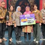 Setia 25 Tahun, Nasabah Bank Jateng Raih Innova Hybrid