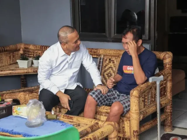Tangis Haru Warga Warnai Kunjungan Ahmad Luthfi ke Tanah Amblas di Ungaran