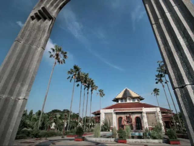 Siapkan 2.000 Porsi Buka Puasa-Sahur Gratis, Masjid UGM Gelar Ramadhan di Kampus