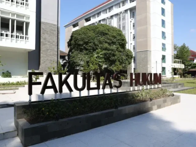 Fakultas Hukum UGM Peringkat 1 di Indonesia dan 201-250 Dunia