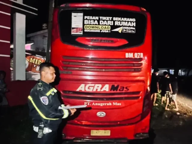 Bus Agra Mas Alami Kecelakaan Tunggal di Sidoharjo