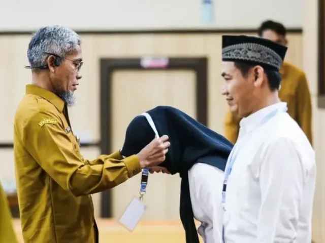 Jelang Pemberangkatan Haji, Sekda Jateng Minta Petugas Utamakan Pelayanan