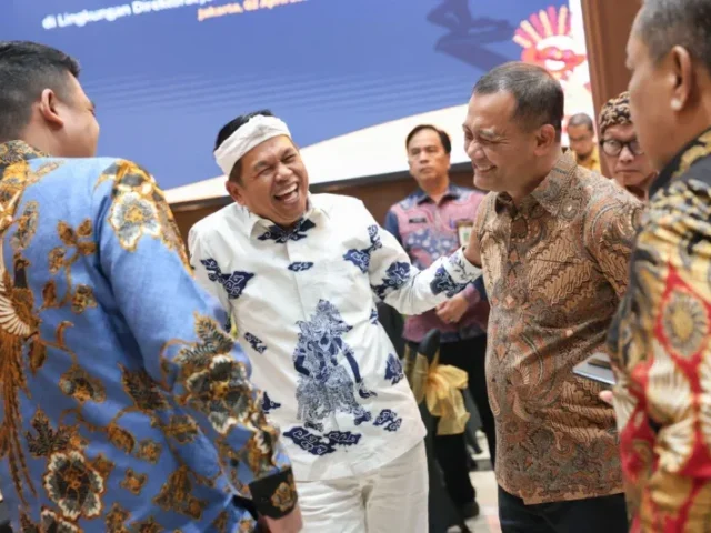 Bikin Adem! Gubernur Ahmad Luthfi dan KDM Dedi Mulyadi Tertawa dan Guyon Bareng